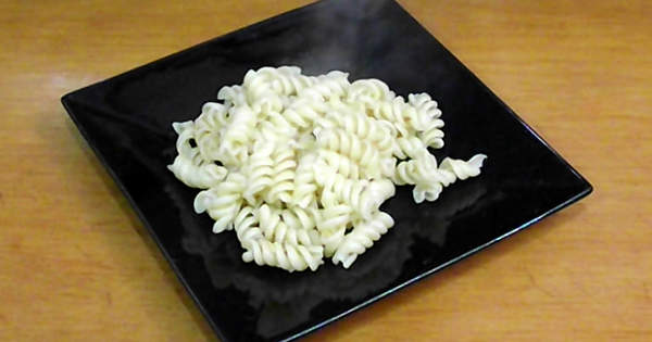 fusilli ao alho e oleo
